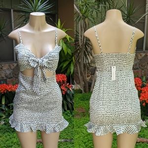 NWT Green Polkadot Romper/Dress with Bow (XS)